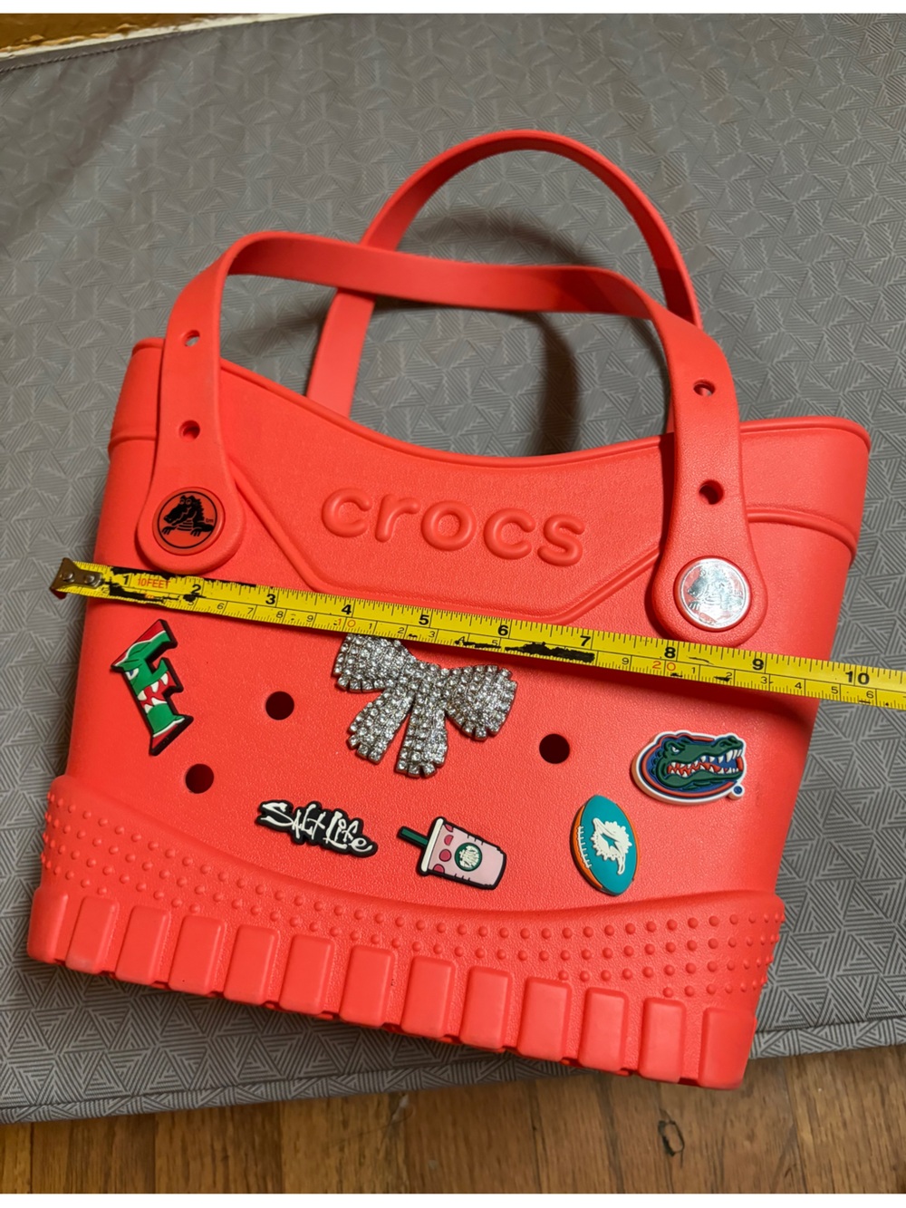 CROCS Kids Red Charm Tote Bag - Picture 3 of 4